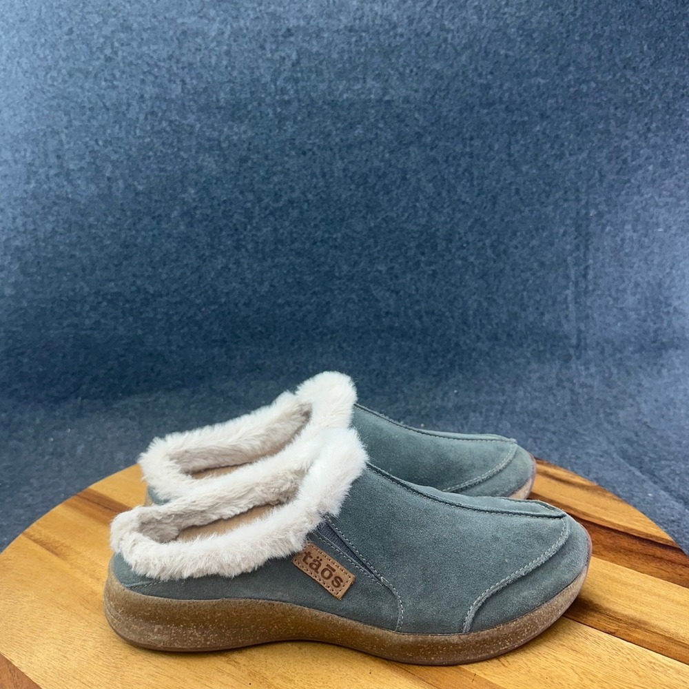 Taos Womens Size 9 Future Gray Suede Faux Fur Shearling Clogs Mules Shoes
